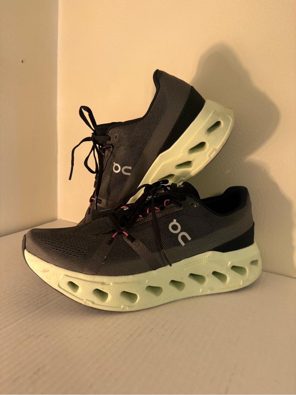 On Running Black Running Shoes with Light Green Sole